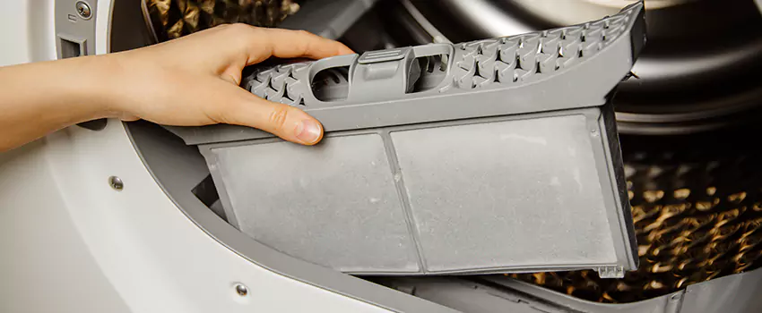 Signs Of A Clogged Dryer Lint Trap in Bend, Oregon